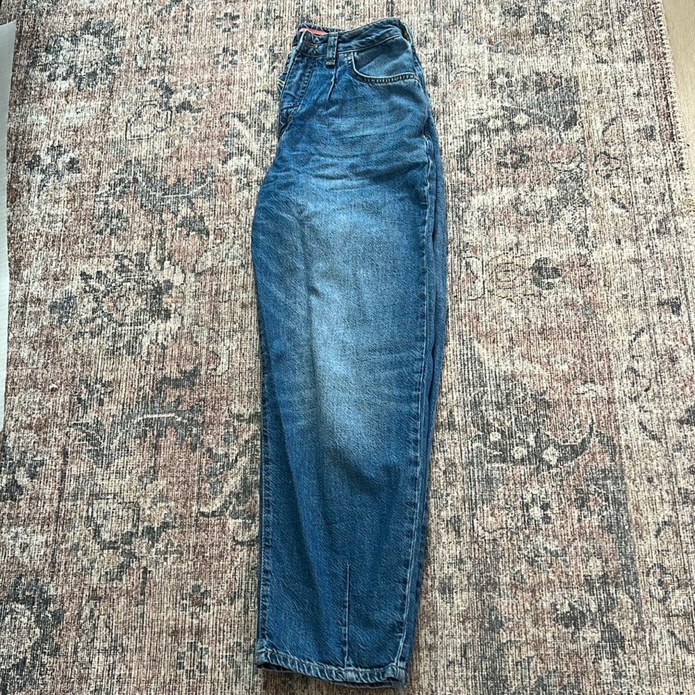 Pilcro cropped denim wide leg jeans